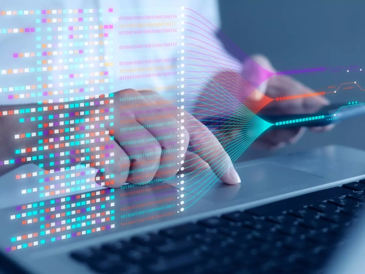 Maximize-efficiency-while-maintaining-control-of-your-data-thumbnail-01